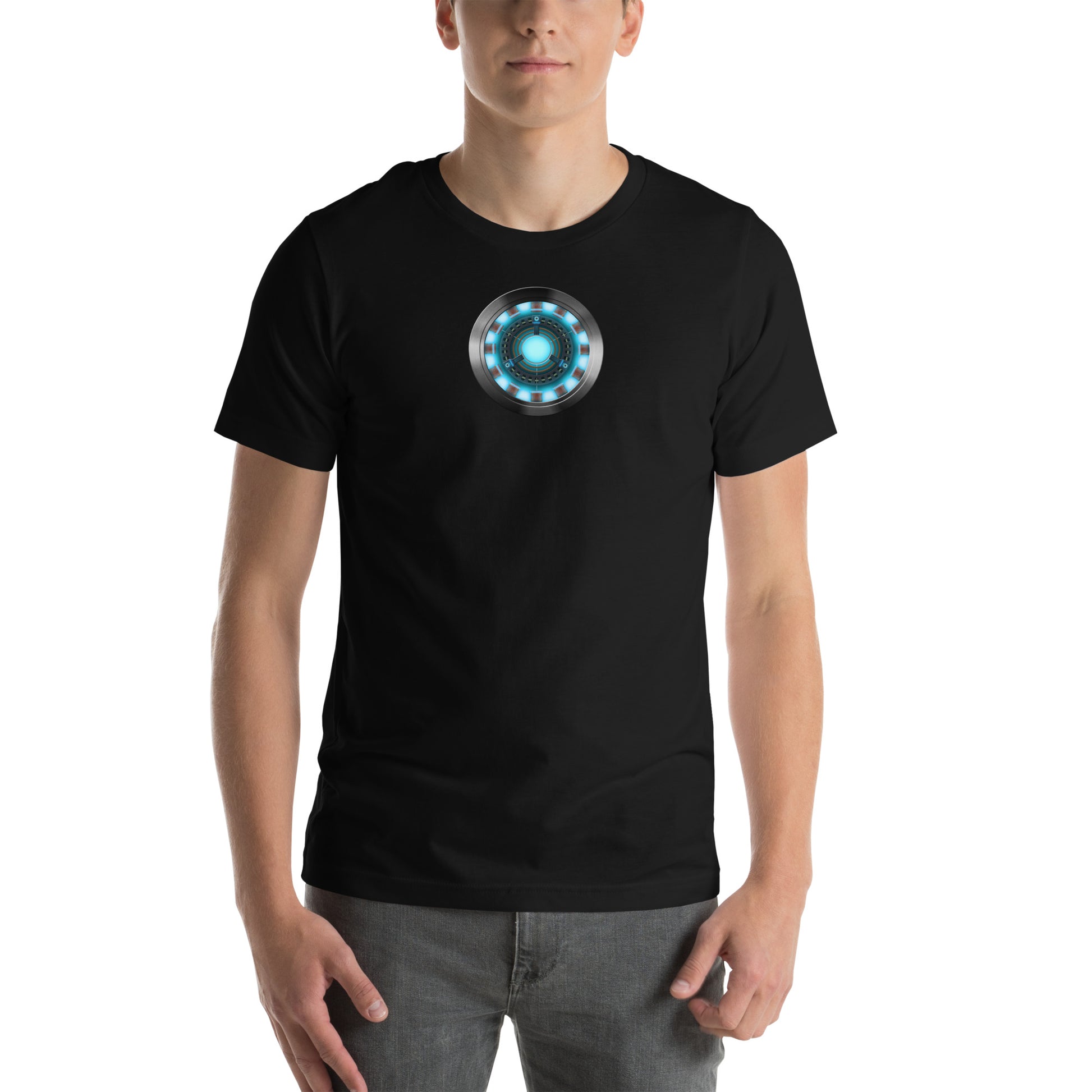 hombre con camiseta arc reactor iron man tony stark en color negro