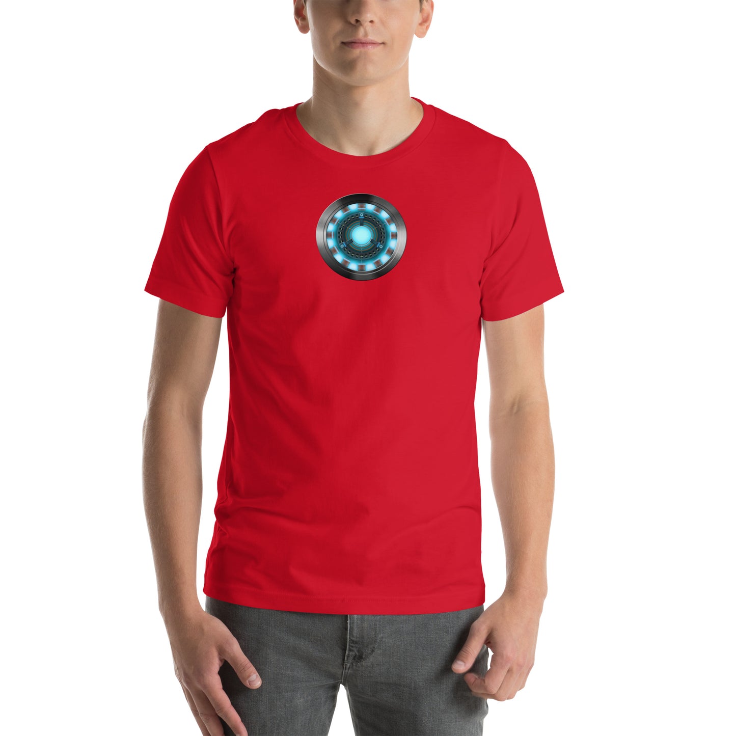 hombre con camiseta arc reactor iron man tony stark en color rojo