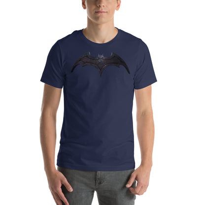 hombre con camiseta batman murcielago el caballero oscuro en color azul marino