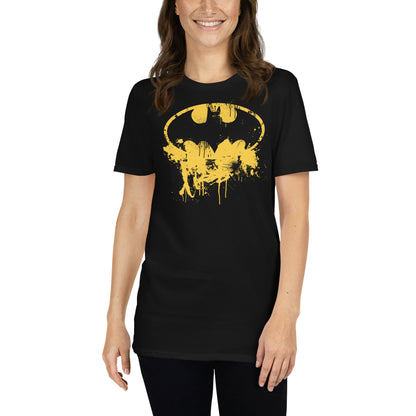 mujer con camiseta batman murcielago splatter en color negro