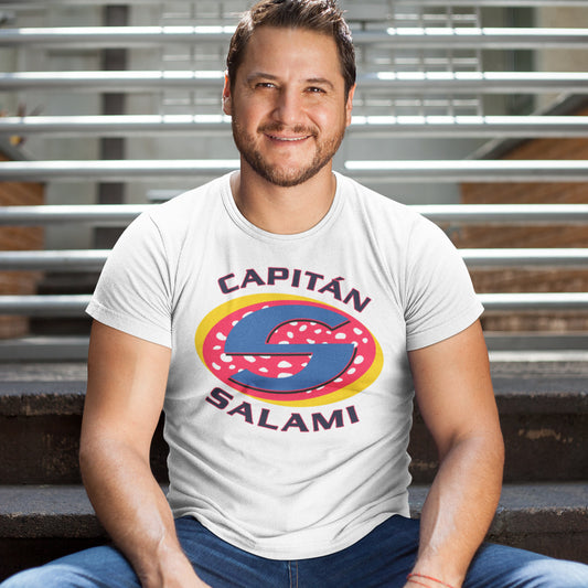 hombre con camiseta el capitan salami de amador en la que se avecina en color blanco