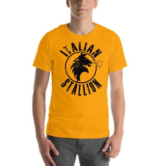 hombre con camiseta italian stallion rocky balboa en color amarillo mostaza