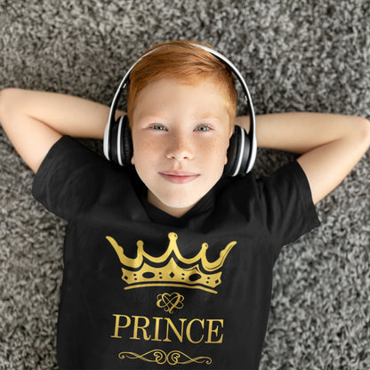 niño con camiseta príncipe en color negro