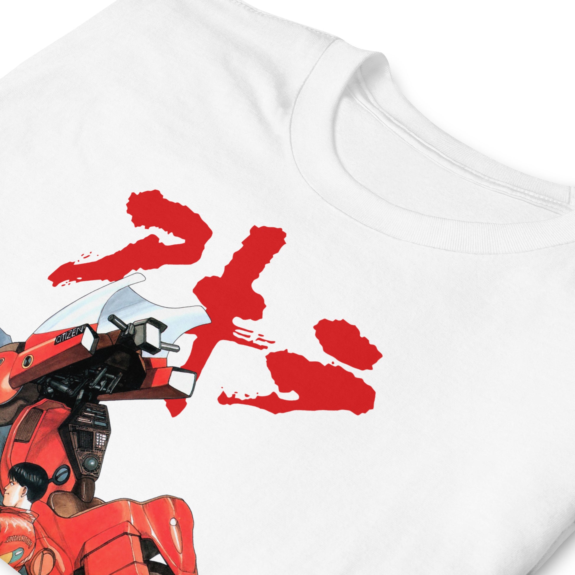 detalle de camiseta kaneda moto akira en color blanco