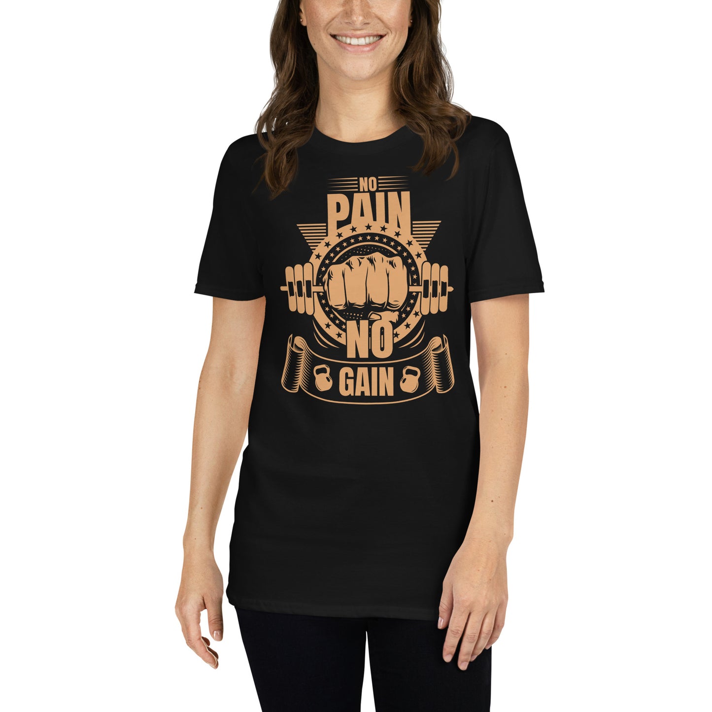 mujer con camiseta no pain no gain gym gimnasio fitness en color negro