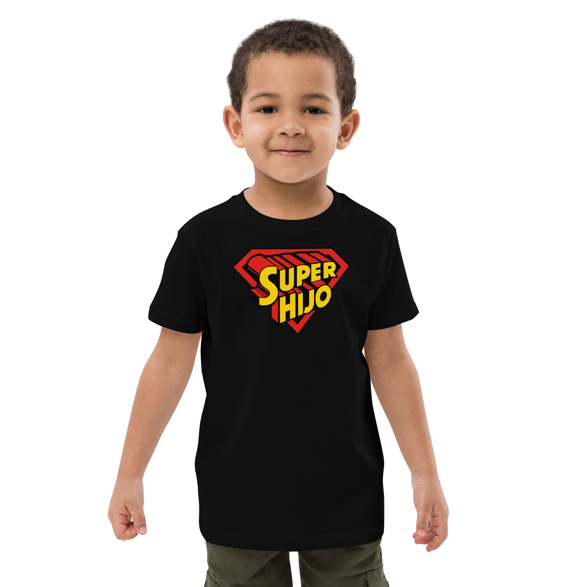 niño con camiseta super hijo superman infantil en color negro