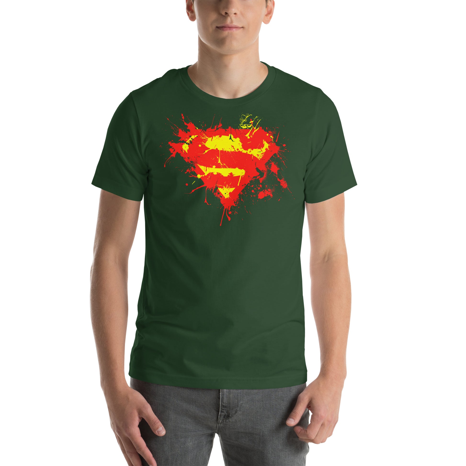 hombre con camiseta superman el hombre de acero splatter en color verde botella