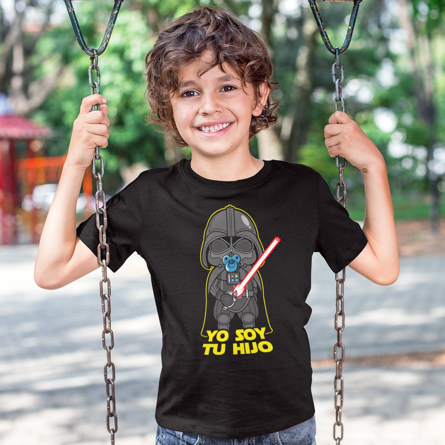 niño con camiseta yo soy tu hijo darth vader star wars infantil en color negro