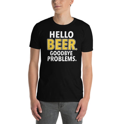 hombre con camiseta hello beer goodbye problems en color negro